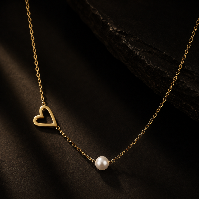 Amora Necklace